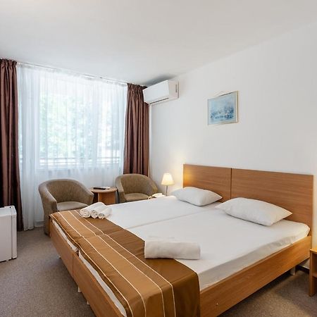 סאטורן Hotel Neko מראה חיצוני תמונה