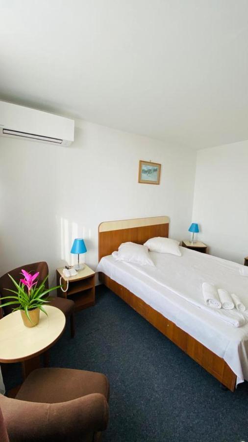 סאטורן Hotel Neko מראה חיצוני תמונה