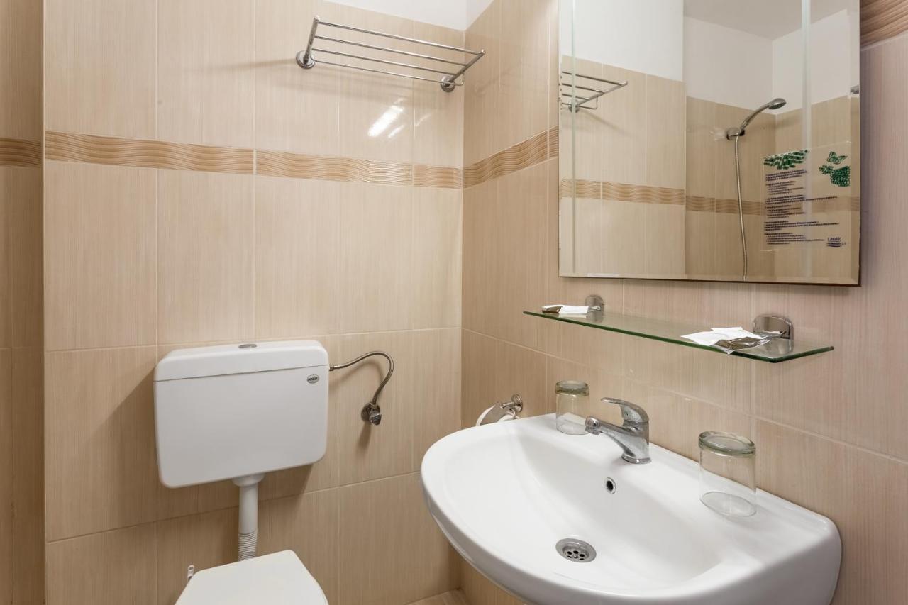 סאטורן Hotel Neko מראה חיצוני תמונה